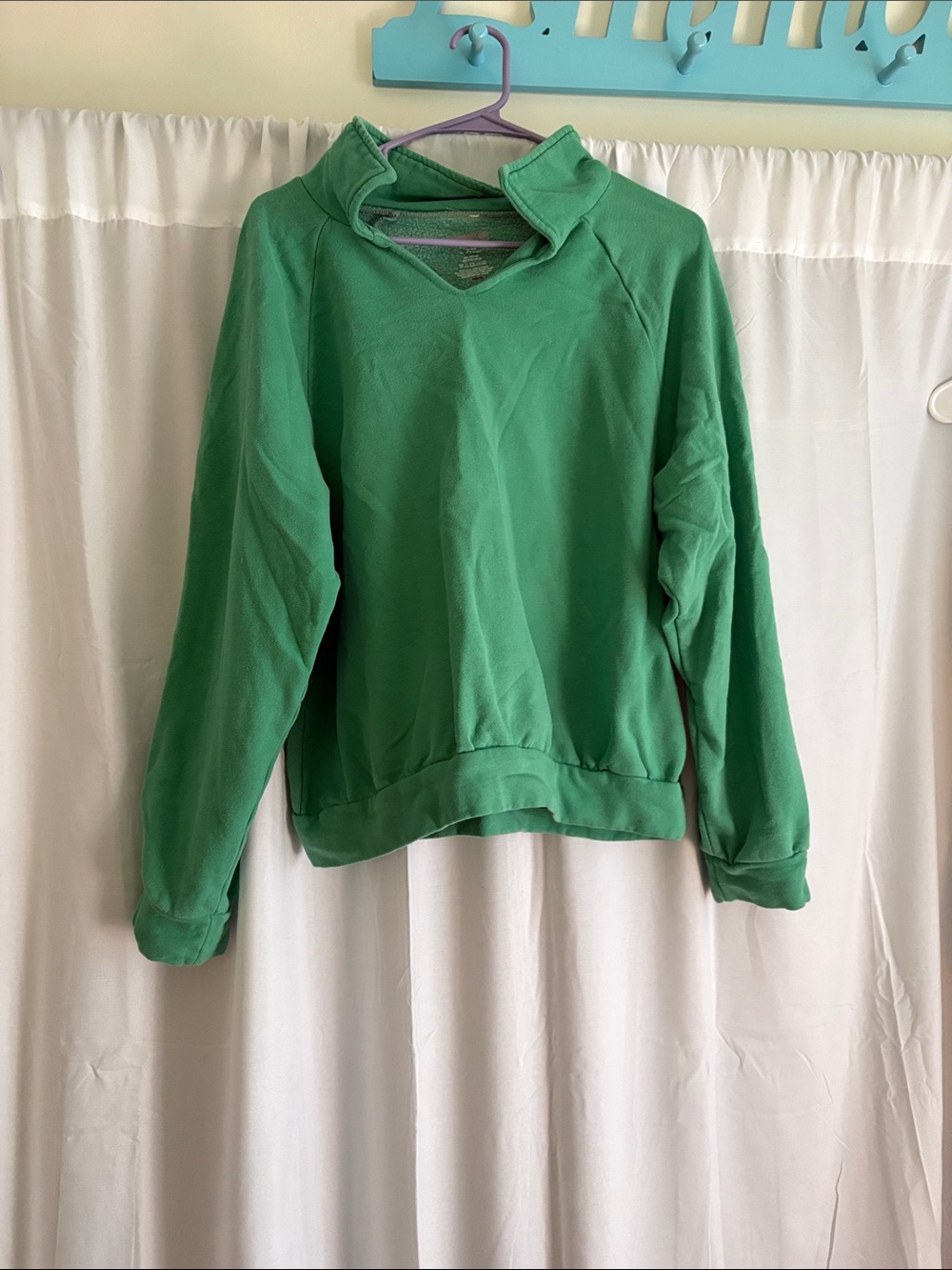 Green Women's Pullover Sweatshirt